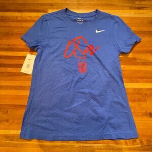 Nike Women's USA Soccer Core Game t-shirt , blue Small